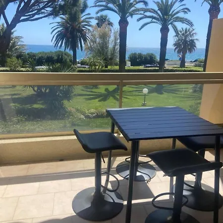 Dionysos Appartement